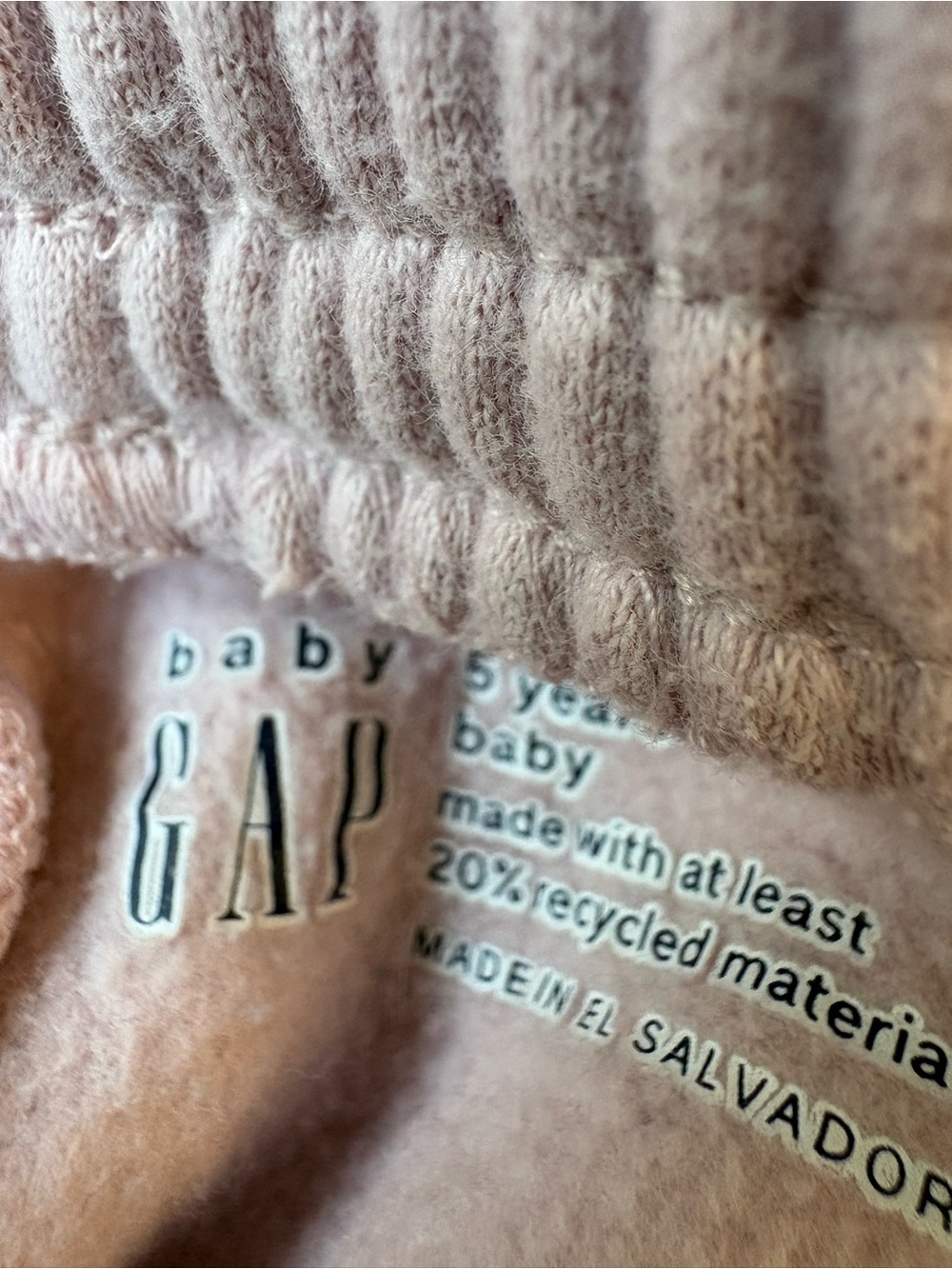 GAP Kids Vintage Soft Relaxed Pink Sweat Jogger Pants Sweatshirt Set Girls Sz 5T - Picture 4 of 6